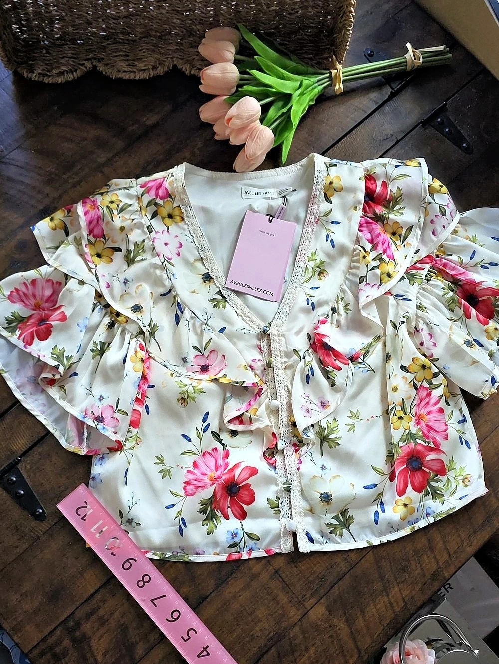Avec Les Filles Floral Ruffle Blouse NWT
